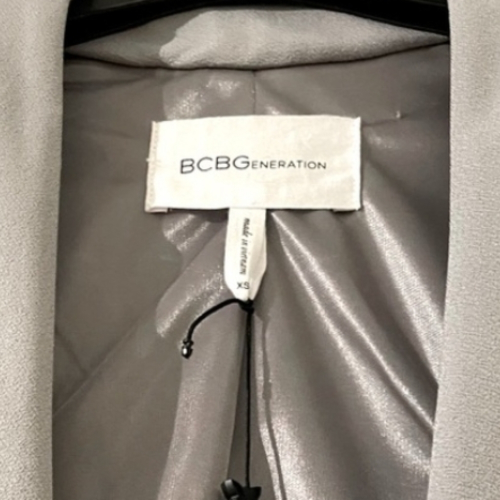 BCBGeneration Open Front Tuxedo Blazer Light Gray… - image 8